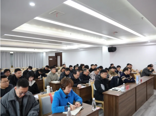 市城投集團(tuán)召開違規(guī)套取資金問題專項(xiàng)整治暨國有、集體資產(chǎn)違規(guī)轉(zhuǎn)租問題專項(xiàng)治理工作推進(jìn)會(huì)